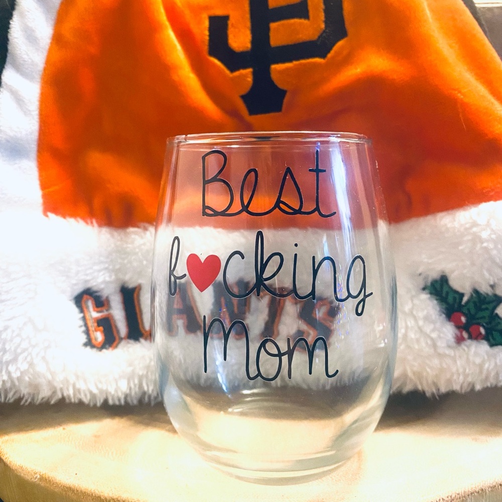 Best Mom Wine Glass